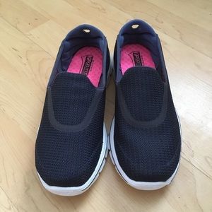 Skechers GoWalk3 slip on walking shoes